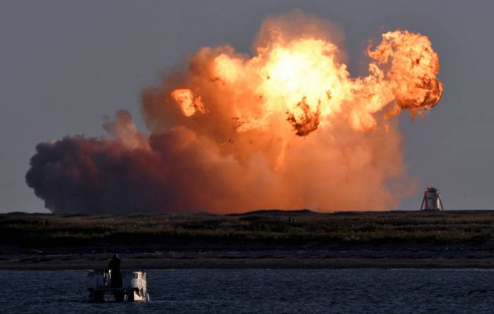 Авиарегулятор США начал расследование после взрыва космического корабля SpaceX