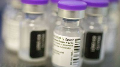 Греция начнет массовую вакцинацию населения от коронавируса 20 января