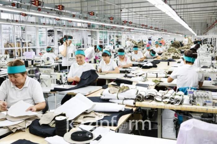 Производство одежды в Казахстане в заметном минусе
