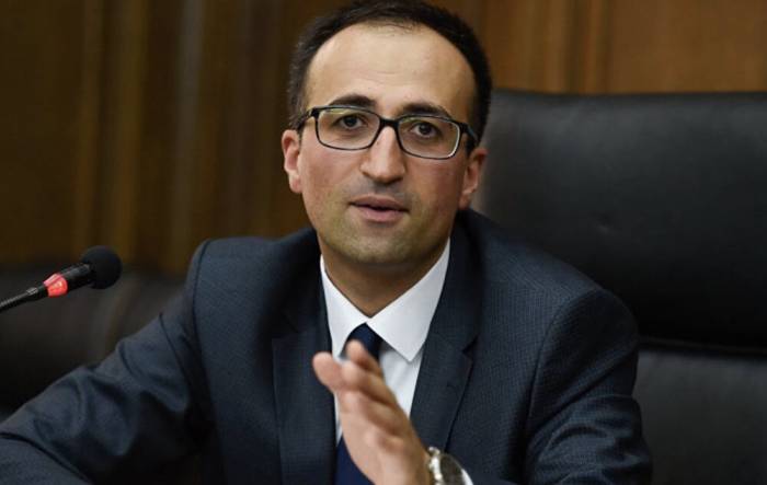 Глава минздрава Армении подал в отставку

