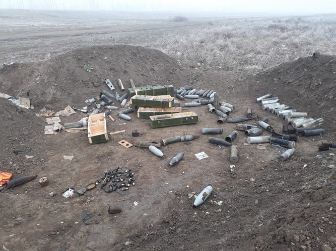 В прифронтовых районах Азербайджана обнаружены неразорвавшиеся боеприпасы