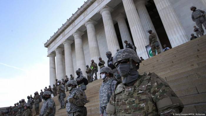 Не менее 5 тыс. солдат Нацгвардии США останутся в Вашингтоне до середины марта
