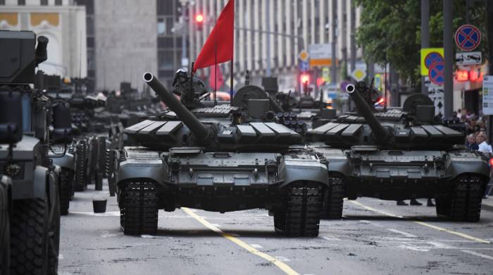 Российские танкисты исполнили новогоднюю мечту подростка