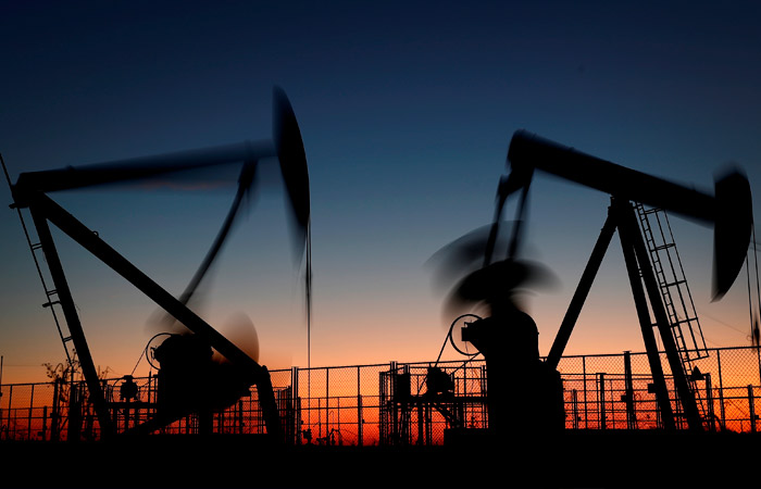 Россия и Казахстан увеличат добычу нефти в феврале и марте за счет Саудовской Аравии