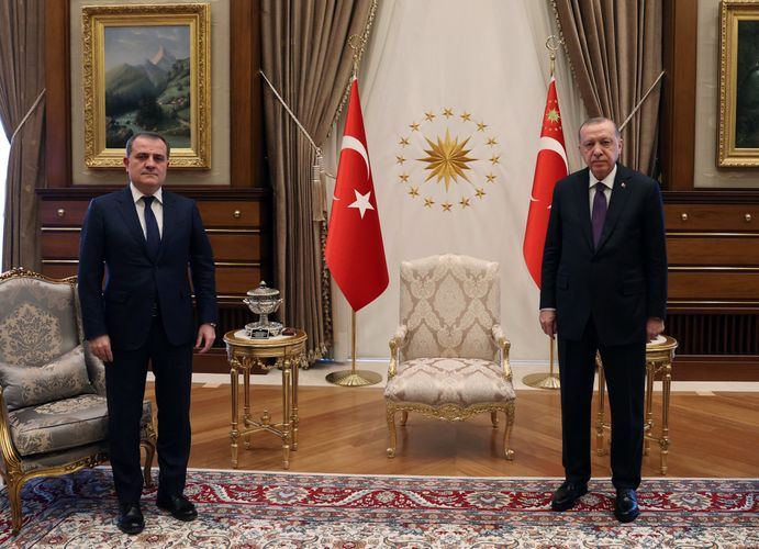 Президент Турции принял главу МИД Азербайджана Джейхуна Байрамова
