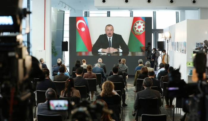 Президент Ильхам Алиев провел пресс-конференцию для представителей местных и зарубежных СМИ - ОБНОВЛЕНО 