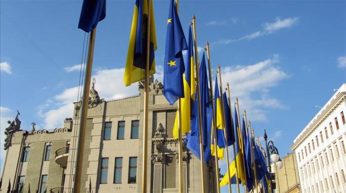 Киев попросит ЕС расширить санкции против России по Крыму