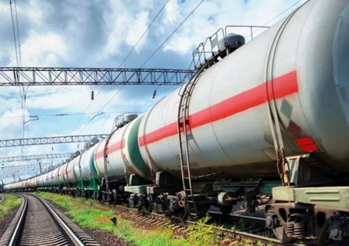Контейнерный поезд, перевозящий продукцию горнодобывающей промышленности из Турции в Китай, прибыл в Баку
