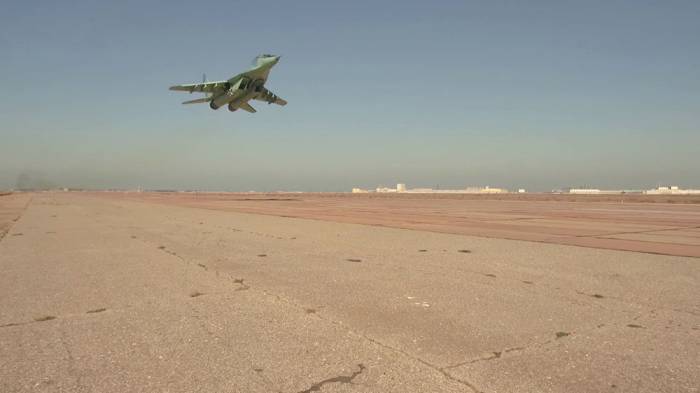 ВВС Азербайджана выполняют первые практические полеты в новом учебном году - ВИДЕО