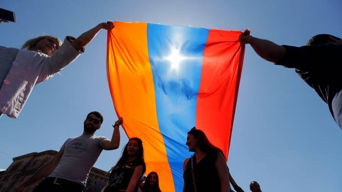 Оппозиция Армении объявила о протестах нон-стоп