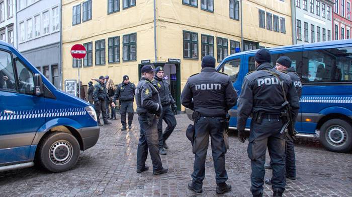 В Дании задержаны семь подозреваемых в подготовке к терактам
