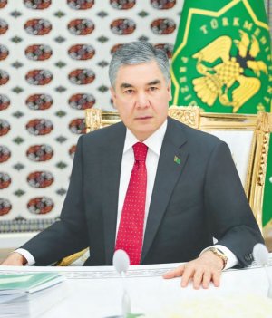 Президент Туркменистана поставил ряд задач перед руководителями ТЭК