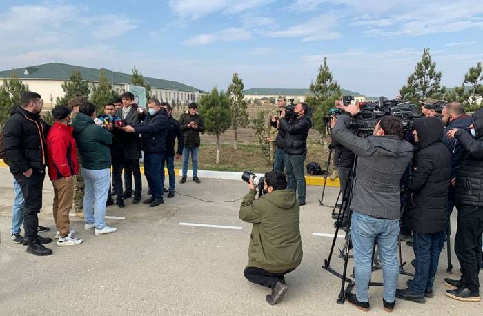 Представители медиа посетили воинские части ракетно-артиллерийских войск ВС Азербайджана
