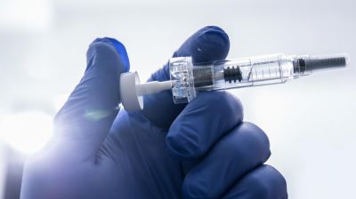 В Германии завели дело на врача за испытания собственной вакцины от COVID-19