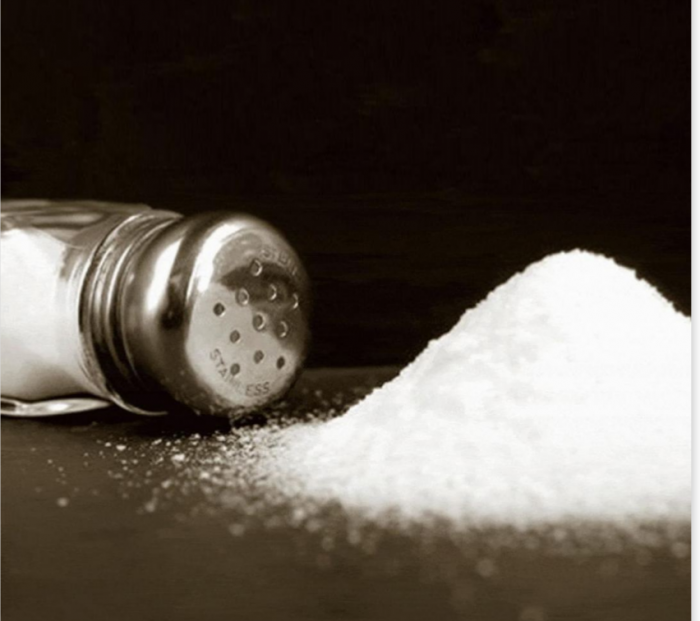 Ввезенная в Азербайджан из Ирана партия соли оказалась непригодной для потребления