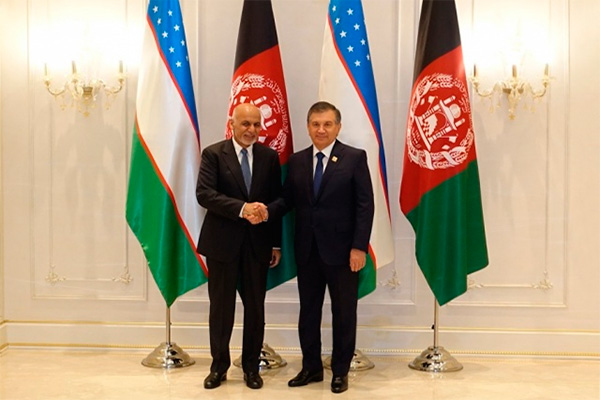 Президенты Узбекистана и Афганистана обсудили сотрудничество
