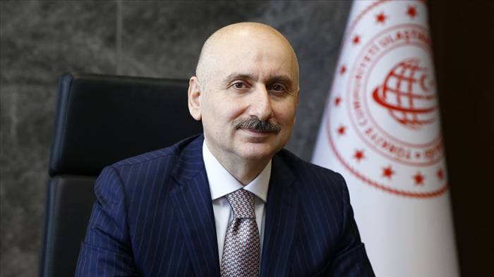 Турецкий министр: Азербайджан ведет работу в связи с Нахчыванским коридором
