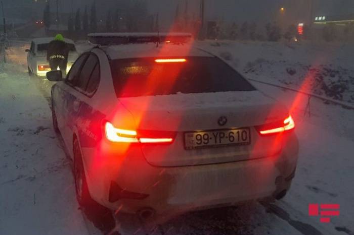 Снегопад в Гейгеле затруднил движение автотранспорта