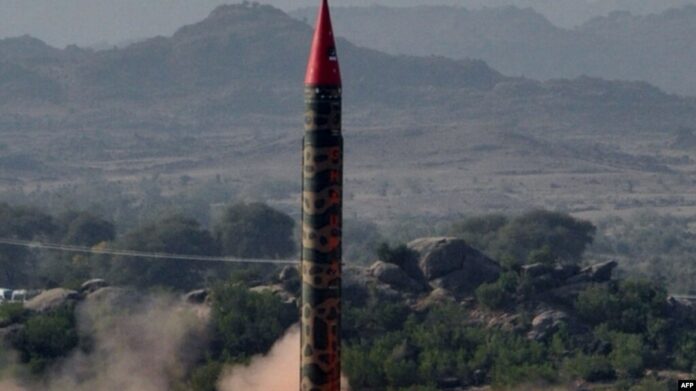 В Пакистане прошли успешные летные испытания баллистической ракеты “Шахин-1А” - ВИДЕО