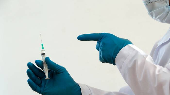 Турция планирует завершить вакцинацию от коронавируса в июне