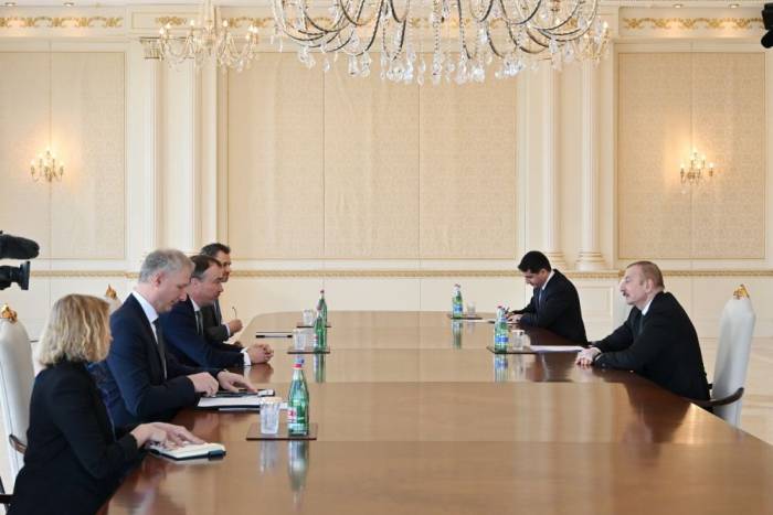 Ильхам Алиев принял спецпредставителя ЕС по Южному Кавказу