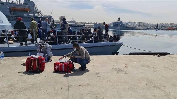Сотни мигрантов задержаны у берегов Ливии
