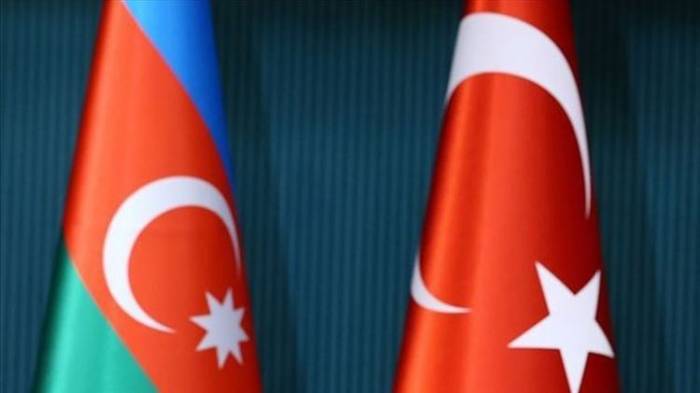 Граждане Азербайджана со следующего месяца смогут ехать в Турцию по удостоверению личности