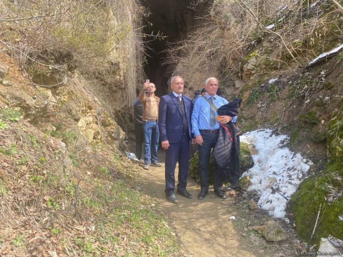 Представители азербайджанских СМИ побывали в Азыхской пещере