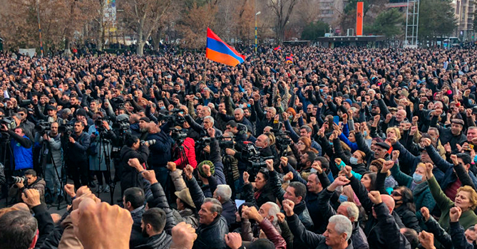 Оппозиция Армении решила разблокировать проспект Баграмяна рядом со зданием парламента