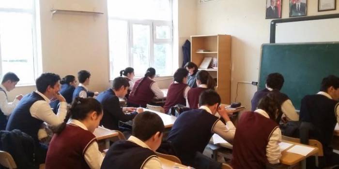 Эмин Амруллаев о возобновление очного обучения в X-XI классах 
