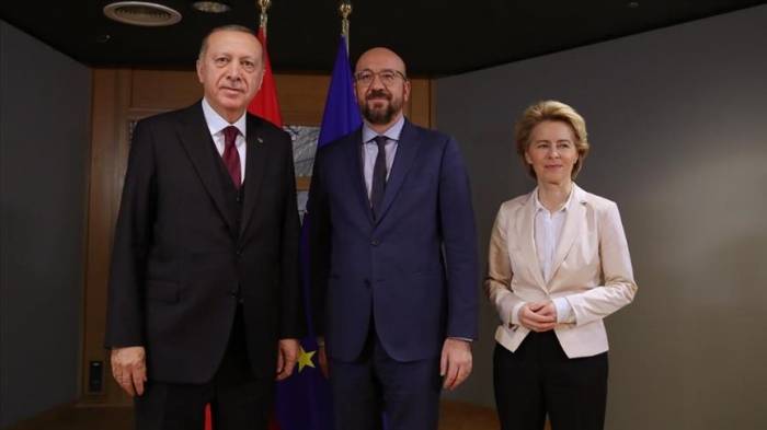 Брюссель и Анкара обсудят двусторонние отношения