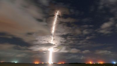 SpaceX запустит на орбиту тяжелую ракету-носитель Falcon 9 с партией из 60 спутников Starlink