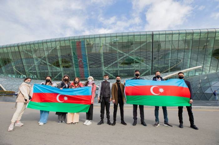 Фонд YAŞAT организовал поездку детей азербайджанских шехидов в Турцию