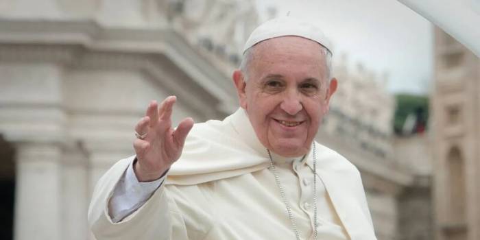 Папа Римский Франциск благословил верующих в католическую Пасху