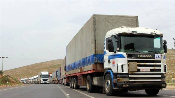 ООН направила на северо-запад Сирии 64 грузовика с гумпомощью
