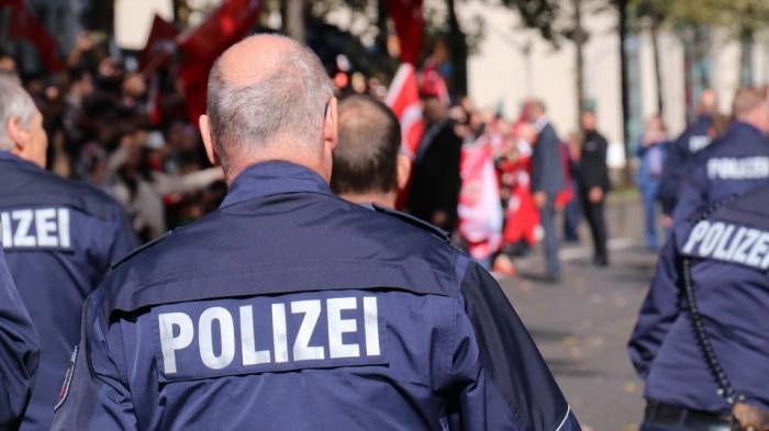 В Швейцарии против протестующих применили резиновые пули