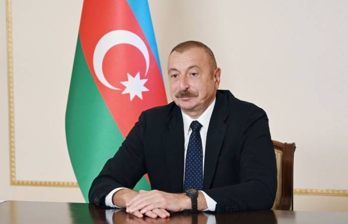 Ильхам Алиев пригласил президента Всемирного экономического форума посетить с визитом Азербайджан