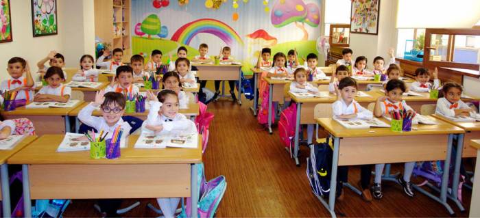 В Азербайджане с 27 апреля начинается прием в I классы 