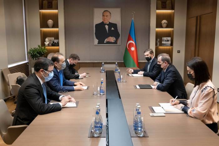 Глава МИД Азербайджана встретился с генсеком Тюркского совета