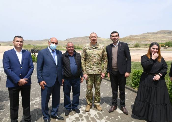 Ильхам Алиев встретился с жителями Зангиланского района - ФОТО