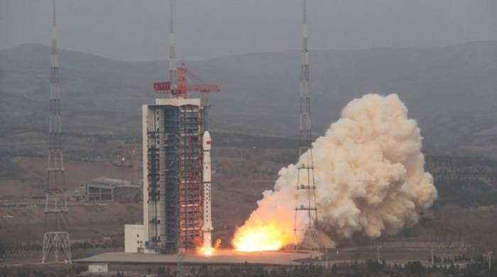 Китай запустил спутник для изучения околоземного пространства
