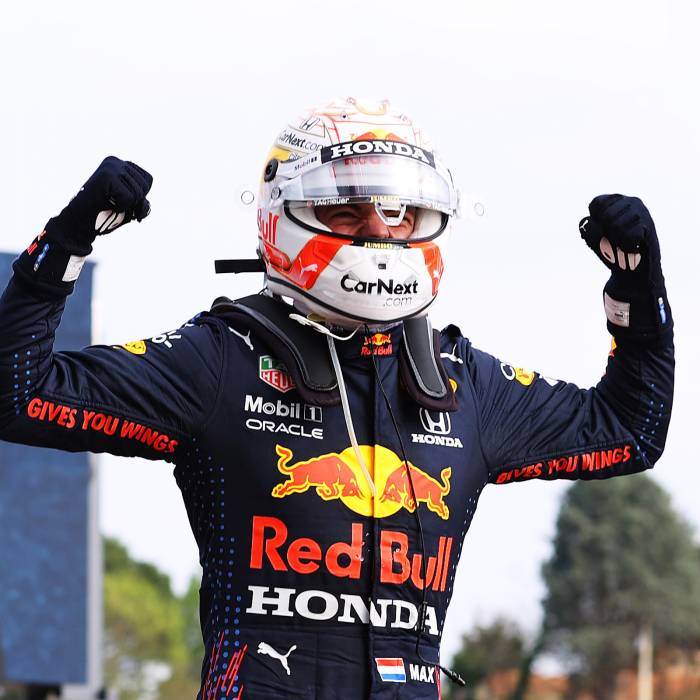 Ферстаппен выиграл Гран-при Эмилии-Романьи "Формулы-1"
