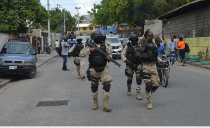 На Гаити похитили группу католических церковнослужителей