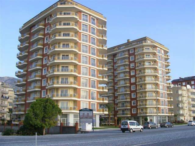 Граждане Азербайджана сократили покупку недвижимости в Турции
