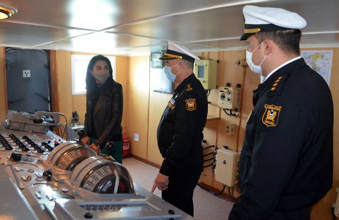 Омбудсмен Азербайджана побывалa в воинской части ВМС