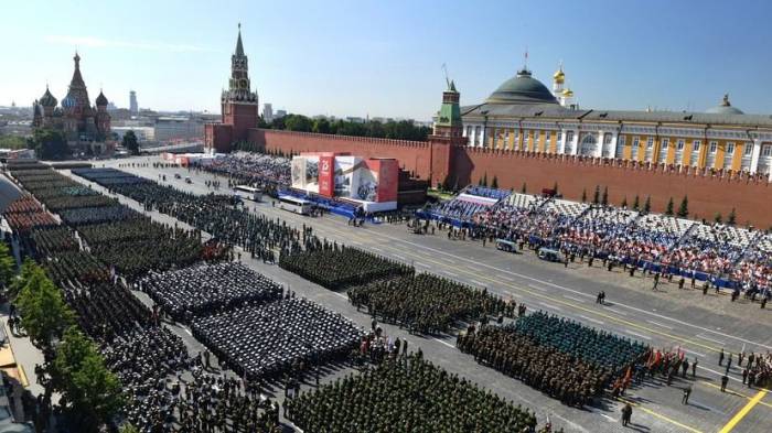 В Москве на Красной площади начался парад Победы
