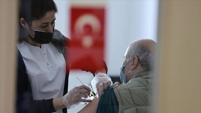 В Турции свыше 10 млн человек получили обе дозы вакцины от Covid-19

