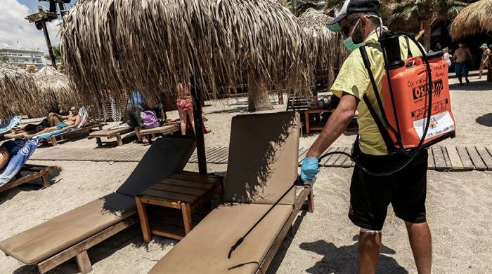 Греция открыла пляжи для посещения на особых условиях
