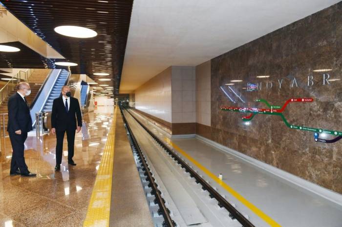 Ильхам Алиев ознакомился с условиями, созданными на станции метро "8 Ноября" - ФОТО