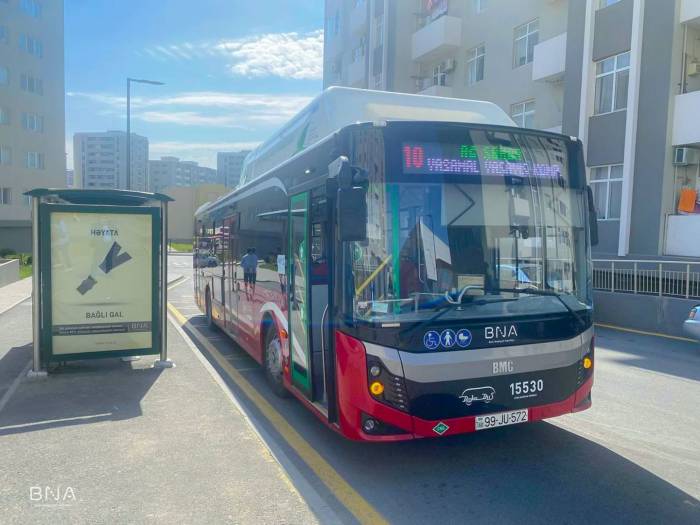 В Баку открылся новый автобусный маршрут 

